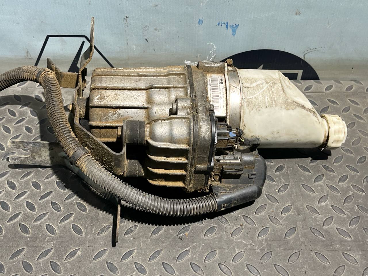 Насос ГУР Opel Zafira/B 2005-2014