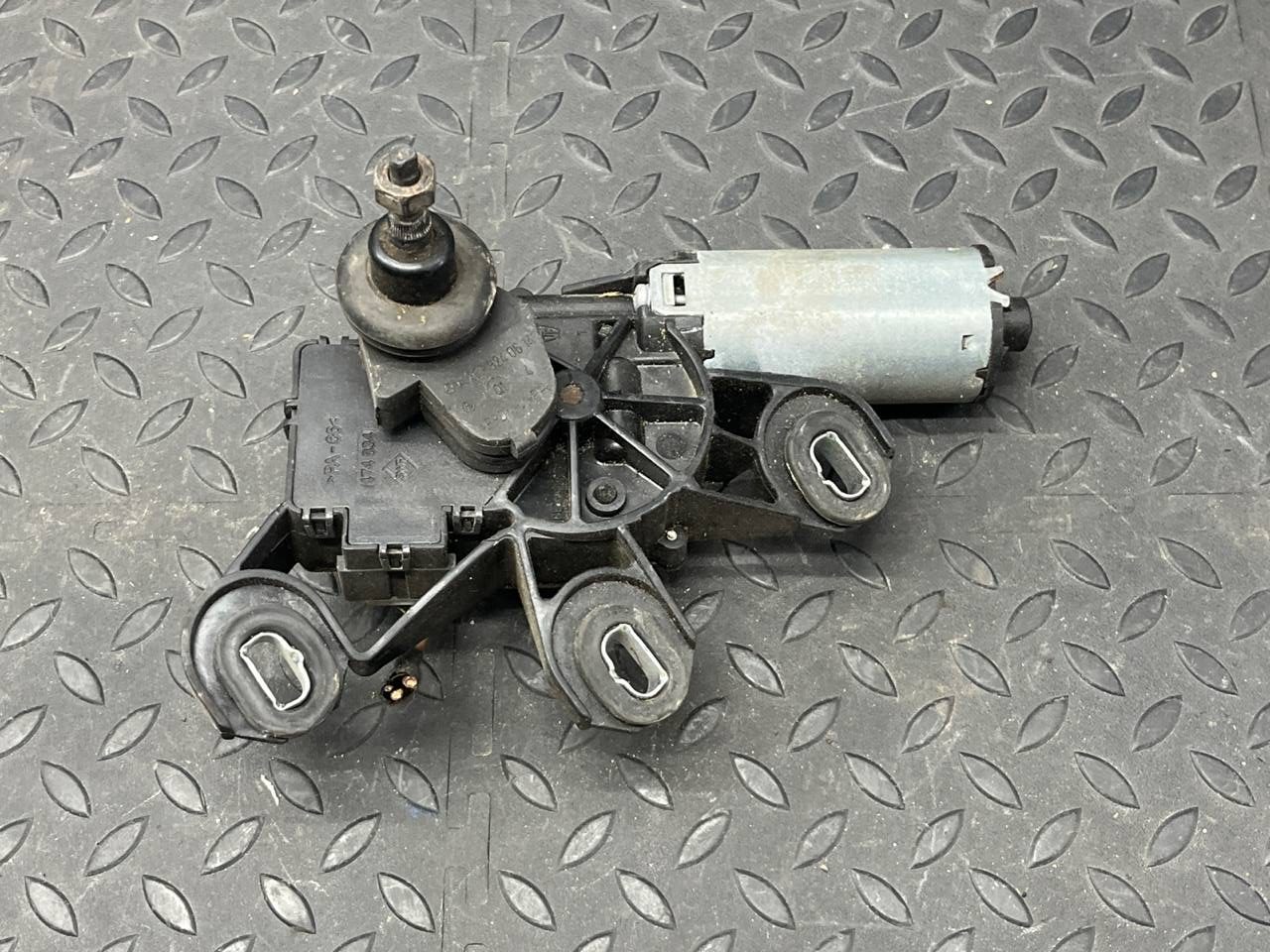 Моторчик стеклоочистителя задний Mercedes C/W203 2000-2008