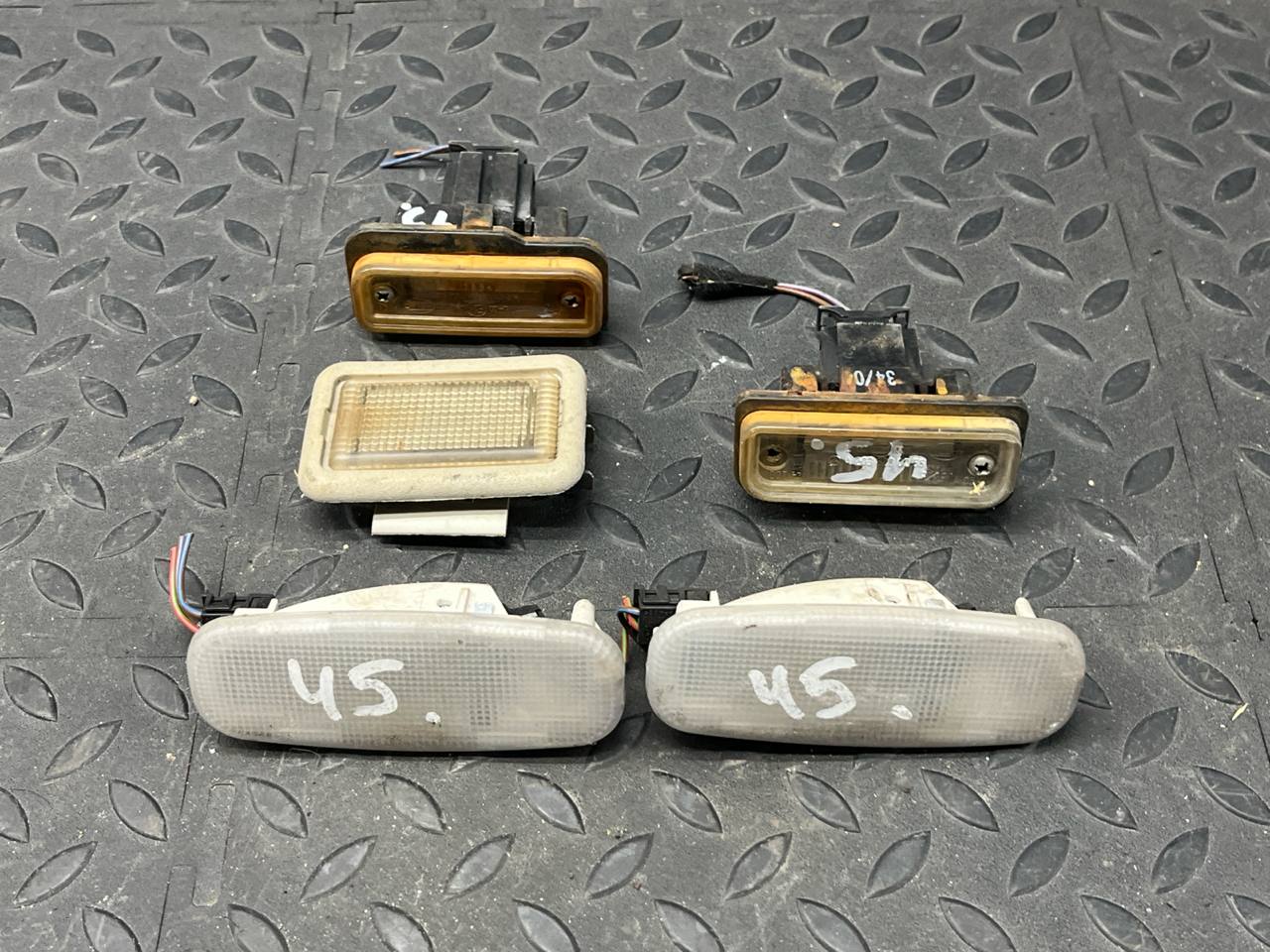 Плафон салонный Mercedes C/W203 2000-2008