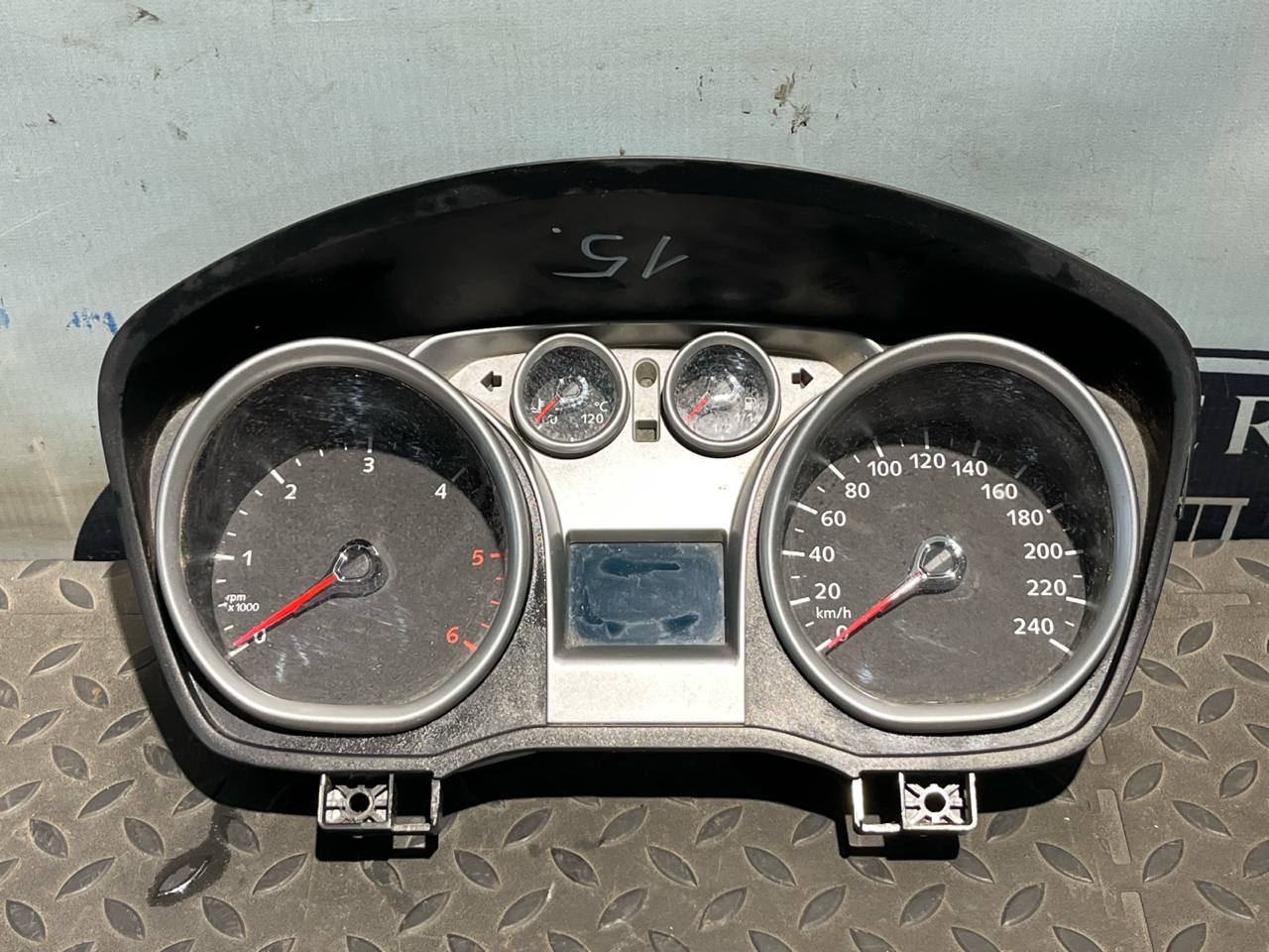 Комбинация приборов (Щиток) Ford Focus/2 2004-2011