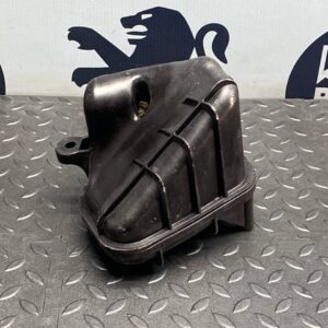 Резонатор воздушного фильтра Mercedes E/W211 2002-2009