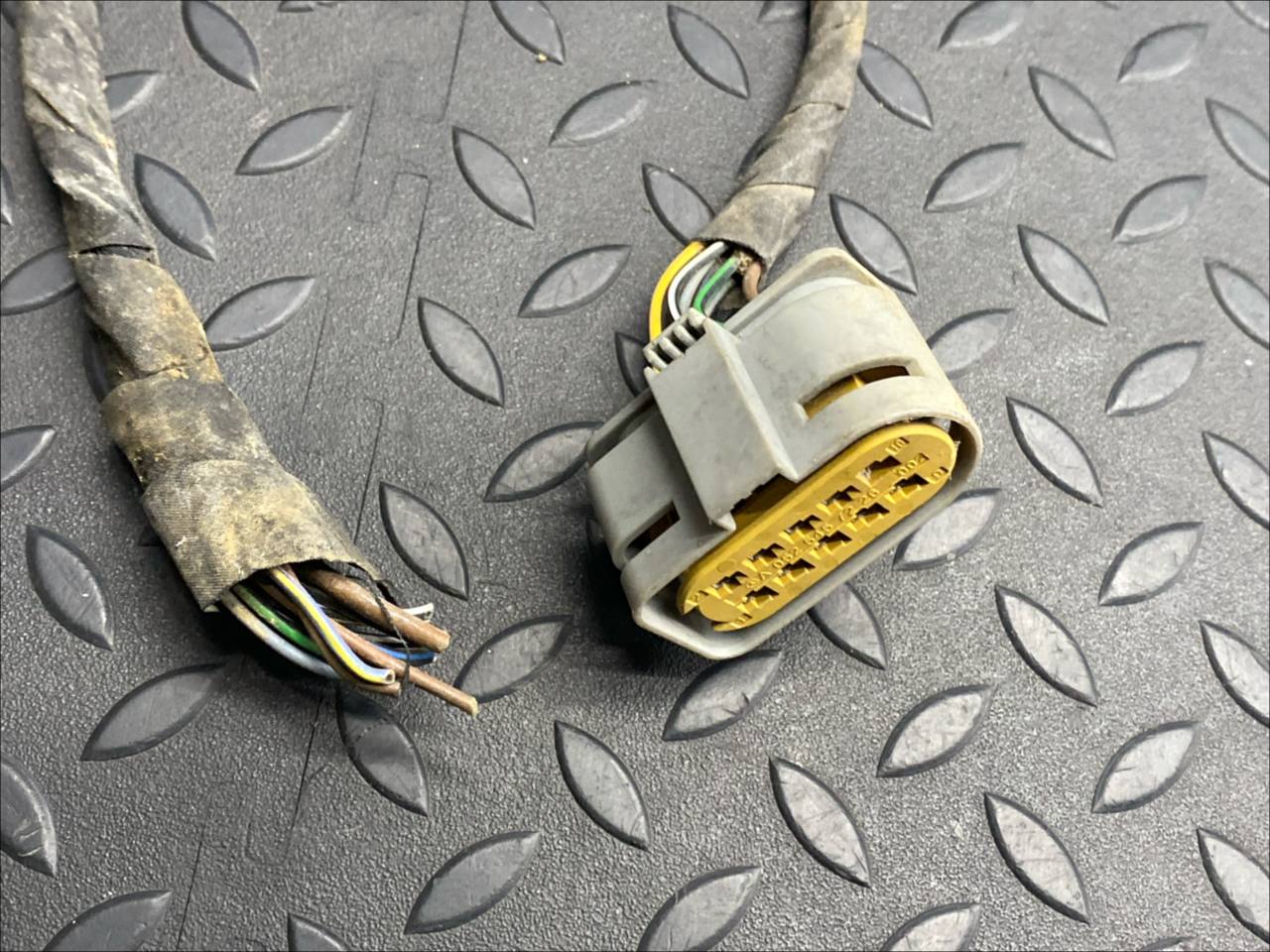 Разъем проводки фар Mercedes C/W204 2006-2015