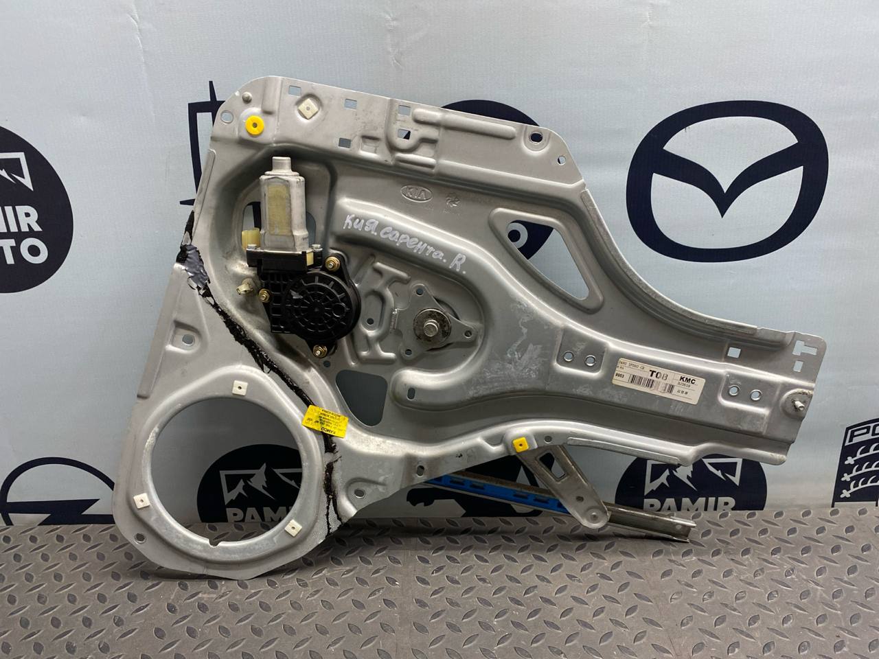 Стеклоподъемник задний правый Kia Sportage/2 2004-2010