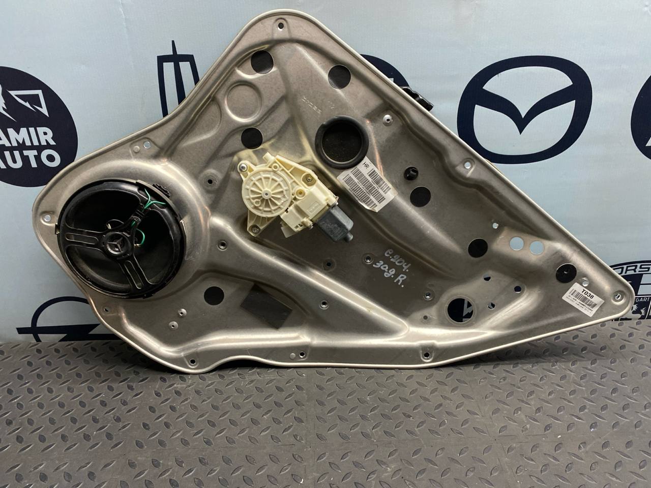 Стеклоподъемник задний правый Mercedes C/W204 2006-2015