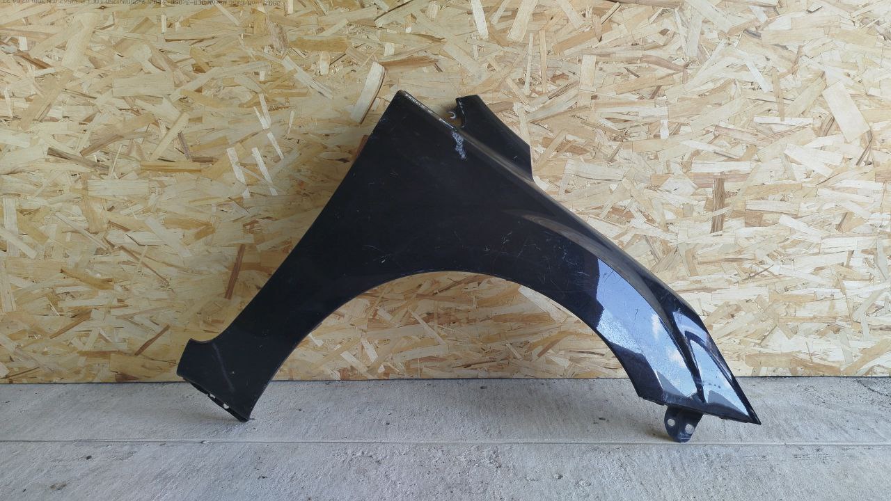 Крыло переднее правое Ford Focus/2 2004-2011
