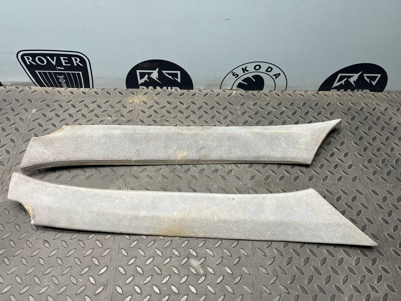 Обшивка стойки передняя Mercedes C/W202 1993-2001