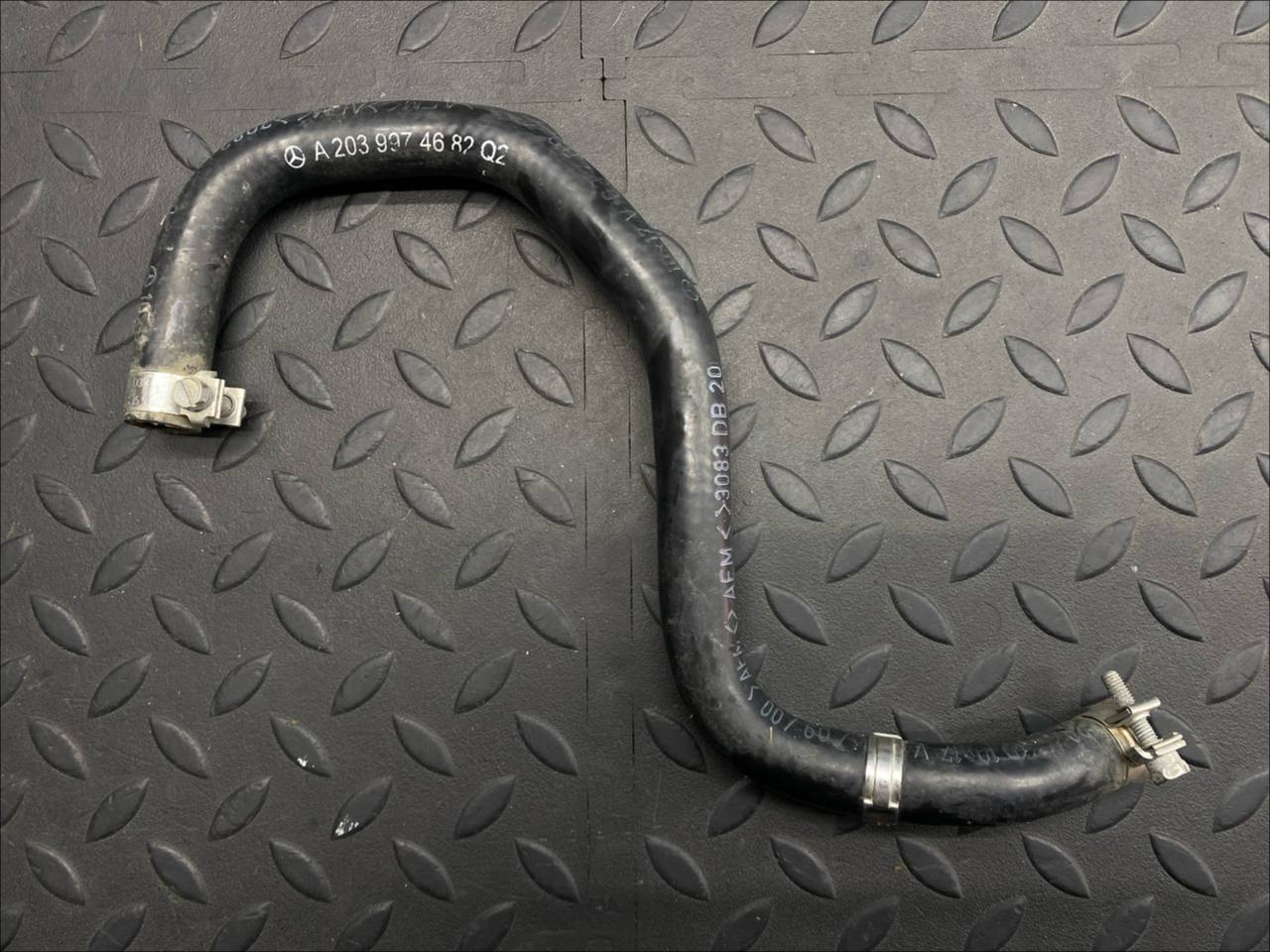 Шланг ГУР Mercedes C/W203 2000-2008