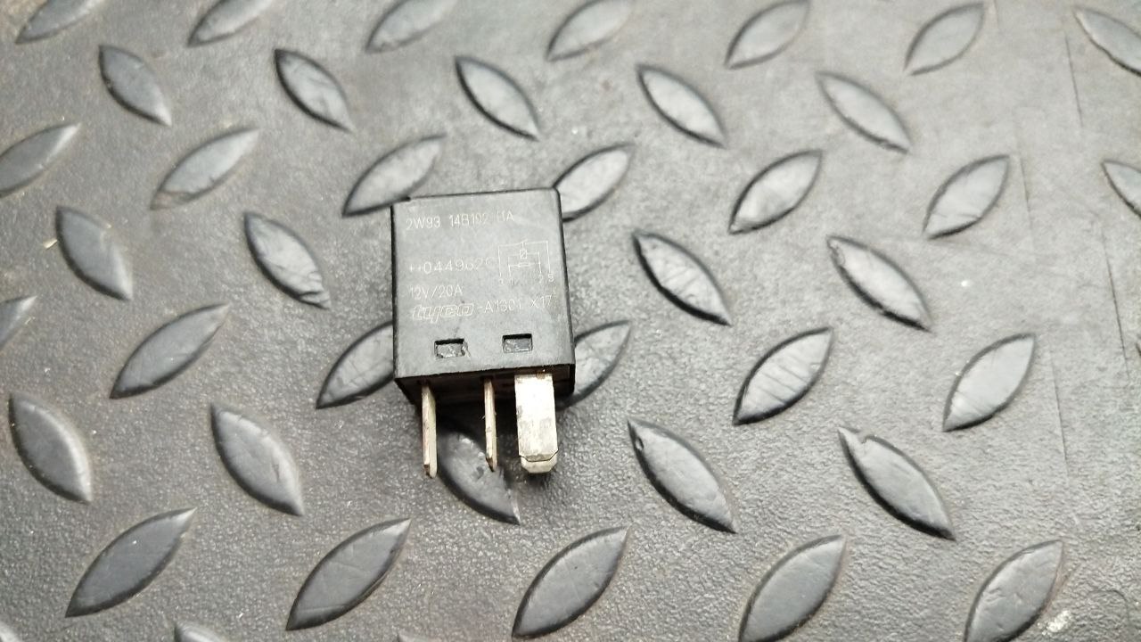 Реле Ford Focus 1998-2007