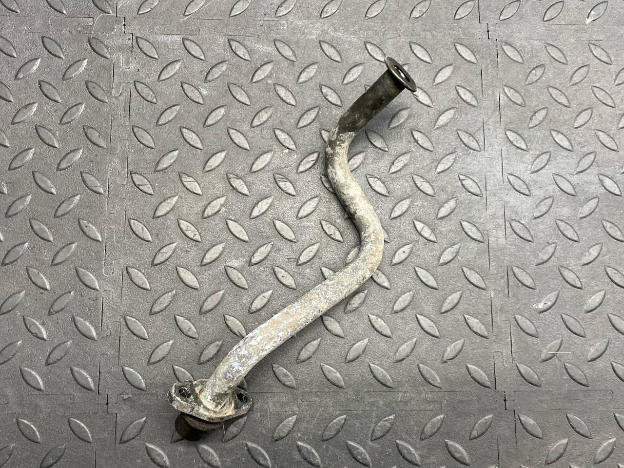 Трубка турбины Mercedes E/W211 2002-2009