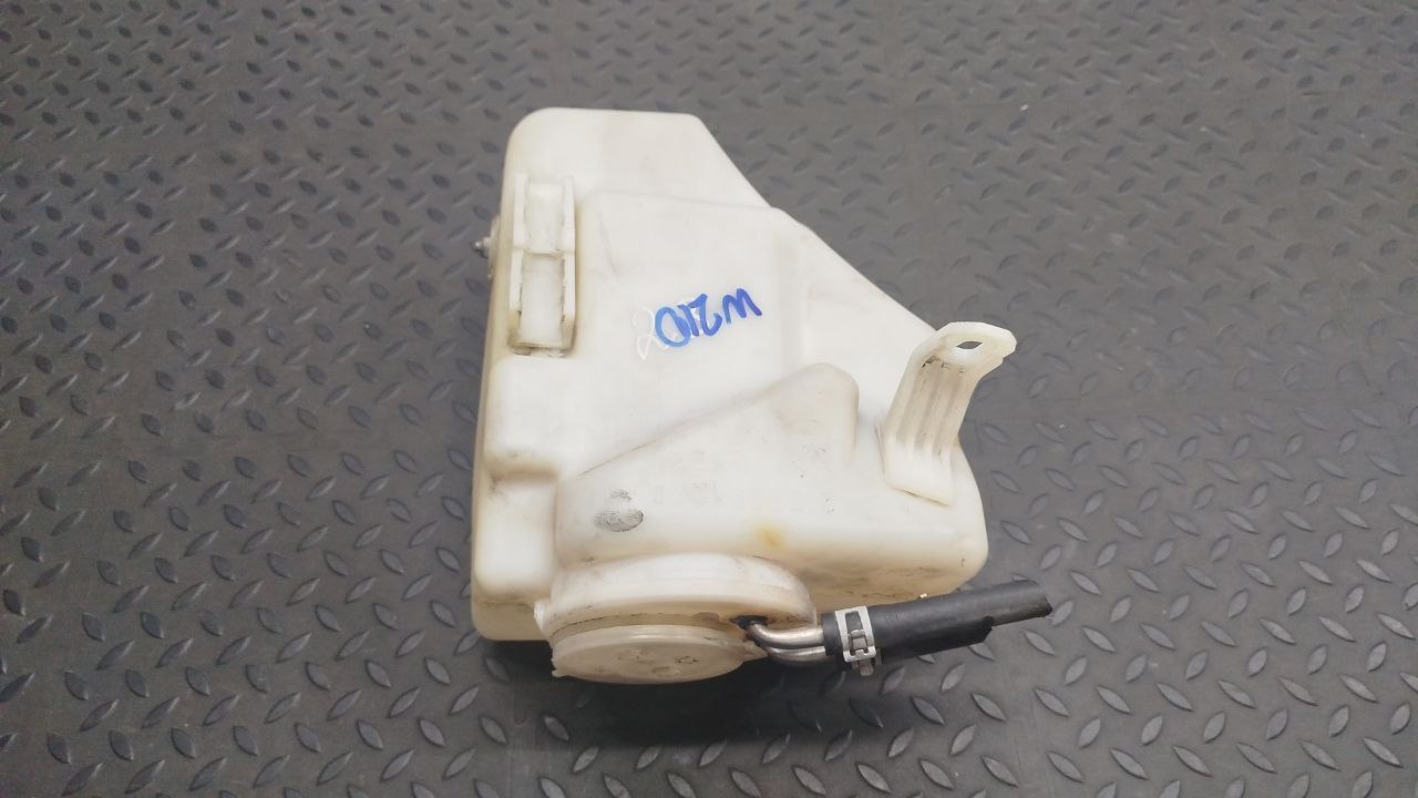 Бачок омывателя Mercedes E/W210 1995-2003