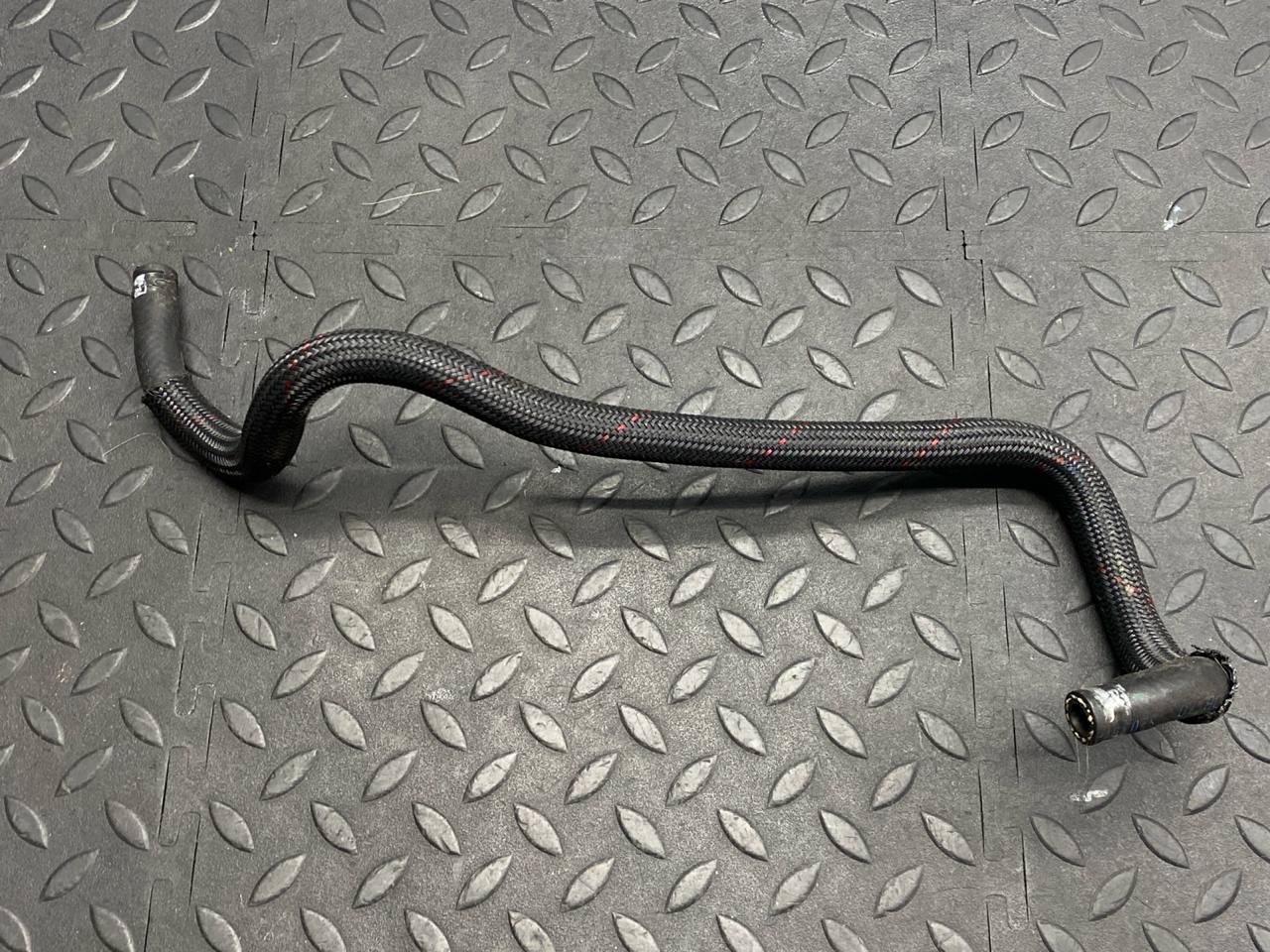 Шланг топливный Mercedes E/W211 2002-2009