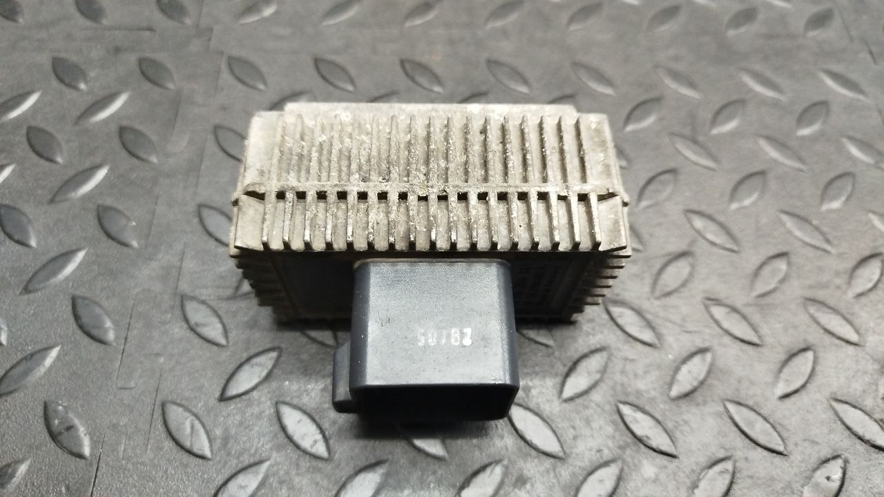 Реле свечей накала Opel Astra/H 2004-2014