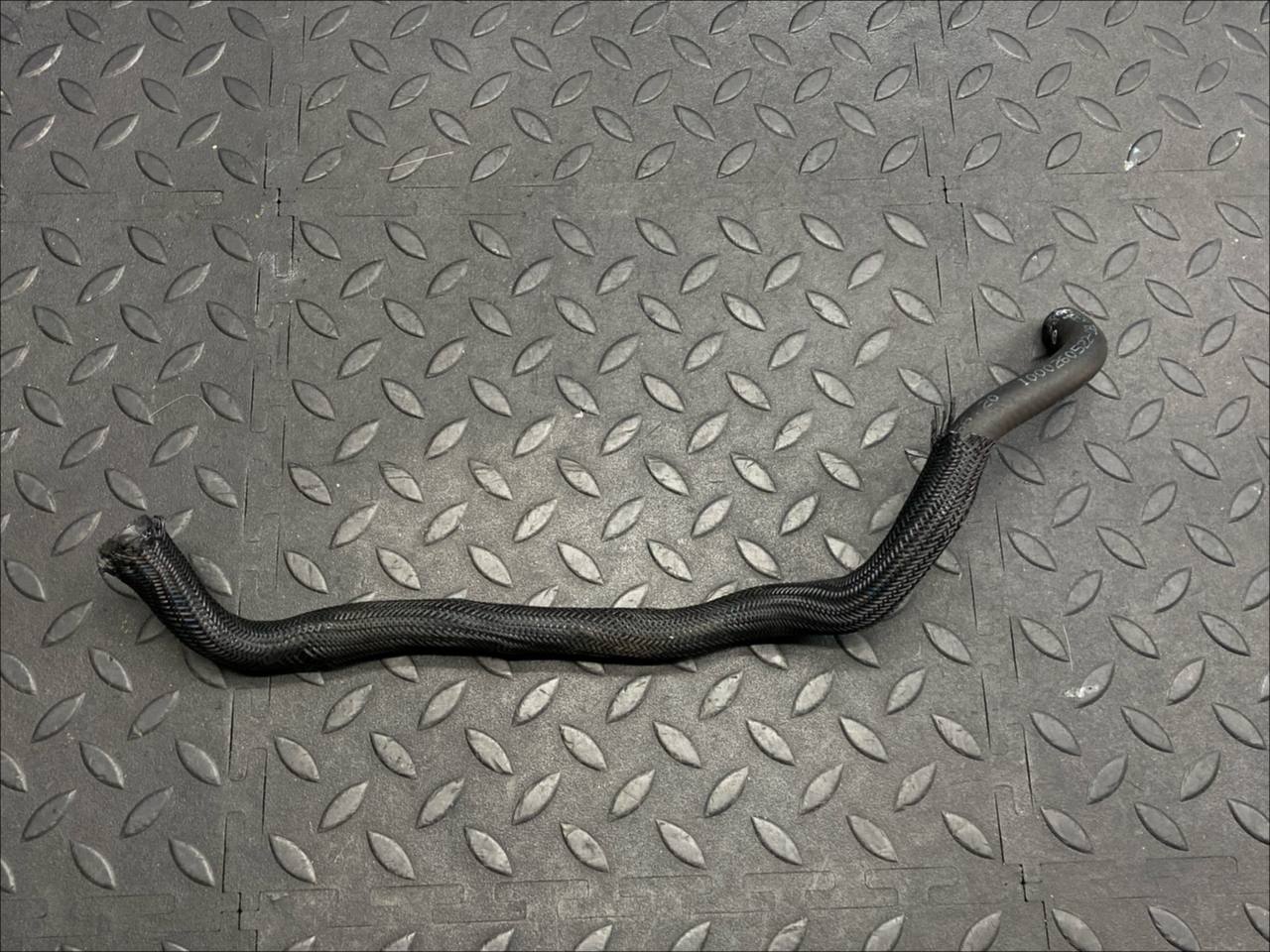 Шланг топливный Mercedes E/W211 2002-2009