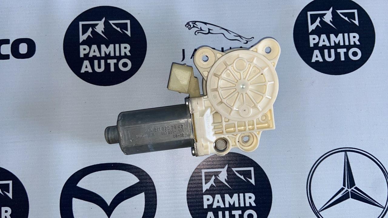 Моторчик стеклоподъемника передний левый Mercedes E/W211 2002-2009