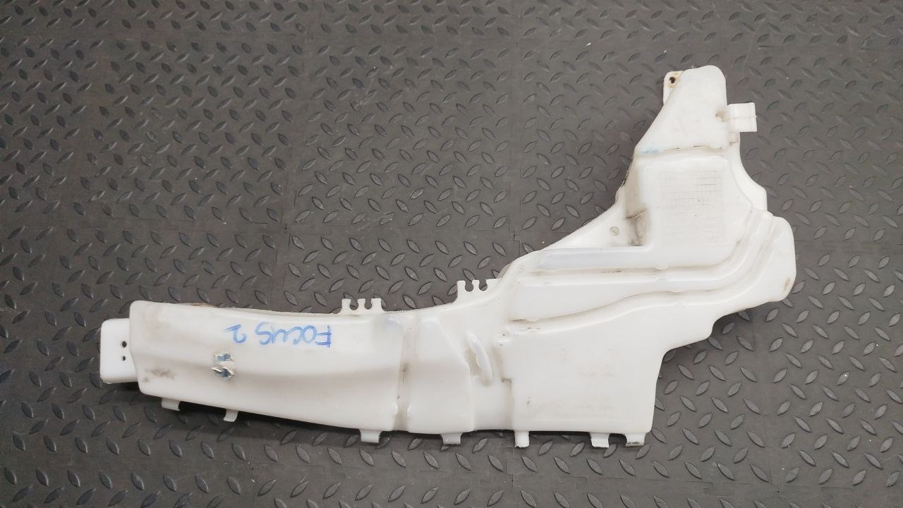 Бачок омывателя Ford Focus/2 2004-2011