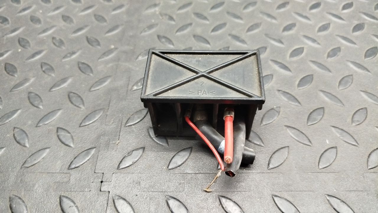 Клемма Mercedes C/W202 1993-2001