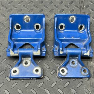 Петля двери багажника Mercedes Vito/W638 1996-2003