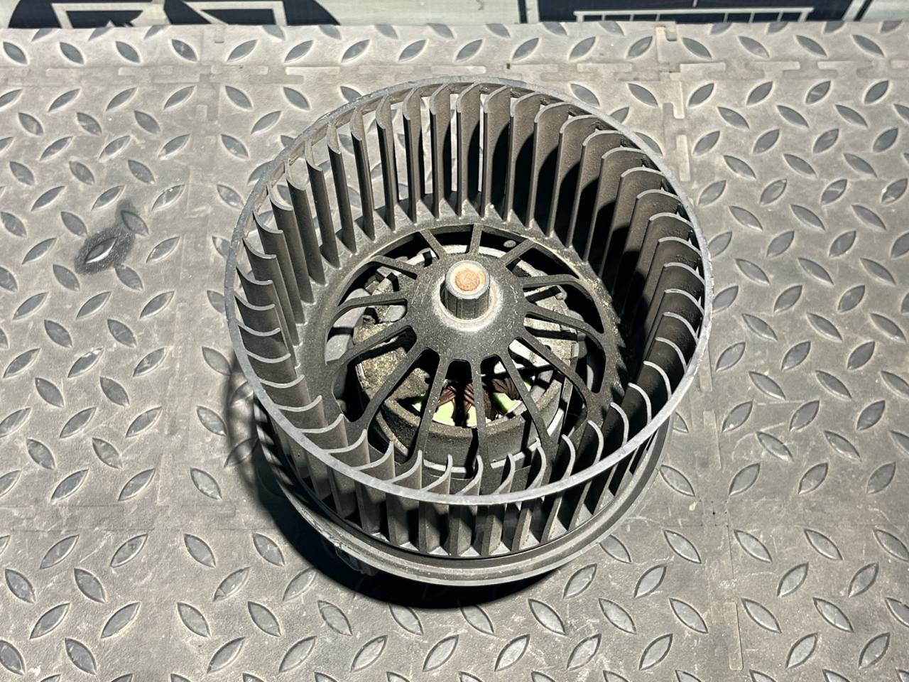 Моторчик отопителя Ford Focus/2 2004-2011