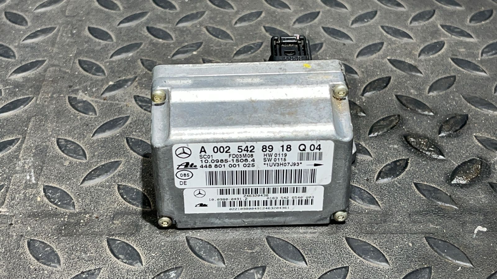 Датчик ускорения Mercedes M/W163 1997-2005