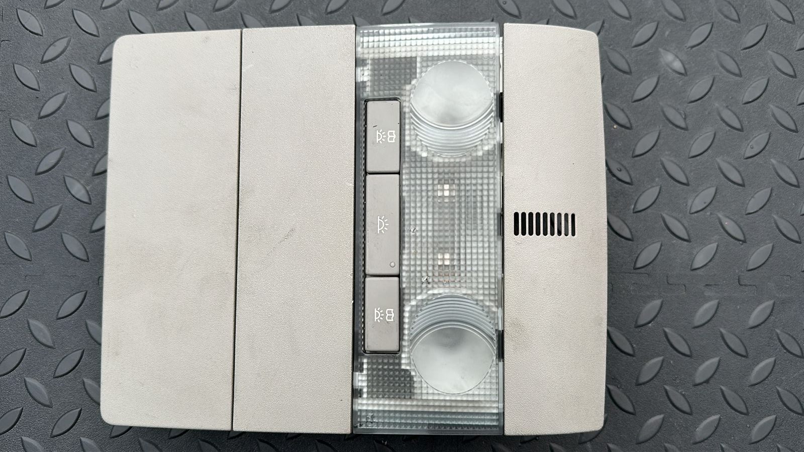 Плафон салонный Opel Zafira/B 2005-2014