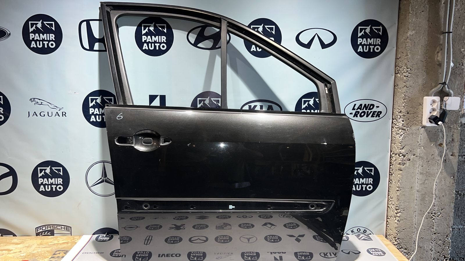 Дверь передняя правая Renault Scenic/2 2003-2009