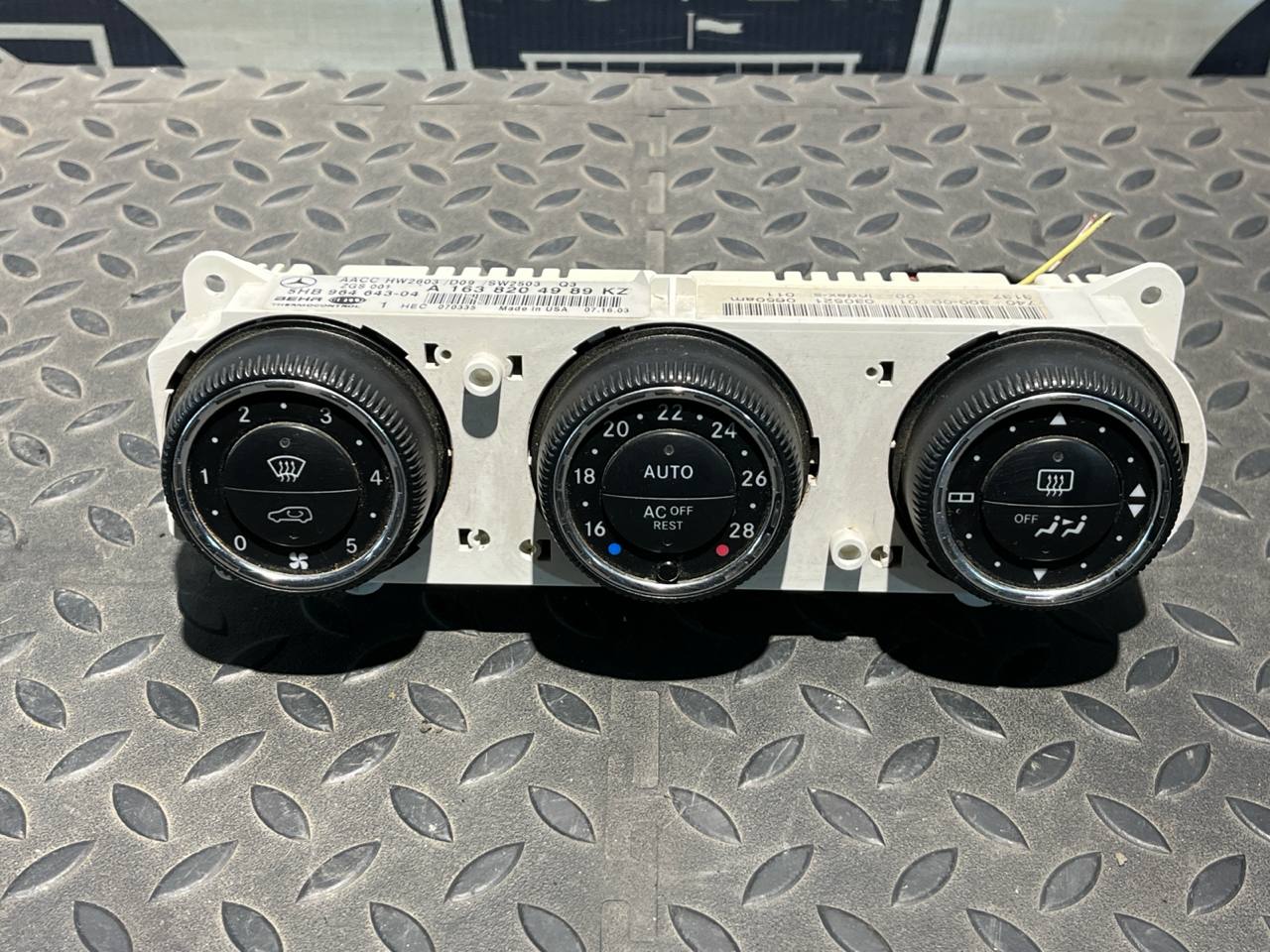 Блок управления климатом Mercedes M/W163 1997-2005