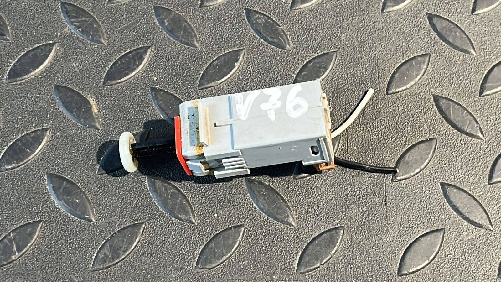 Датчик педали сцепления Opel Zafira/B 2005-2014