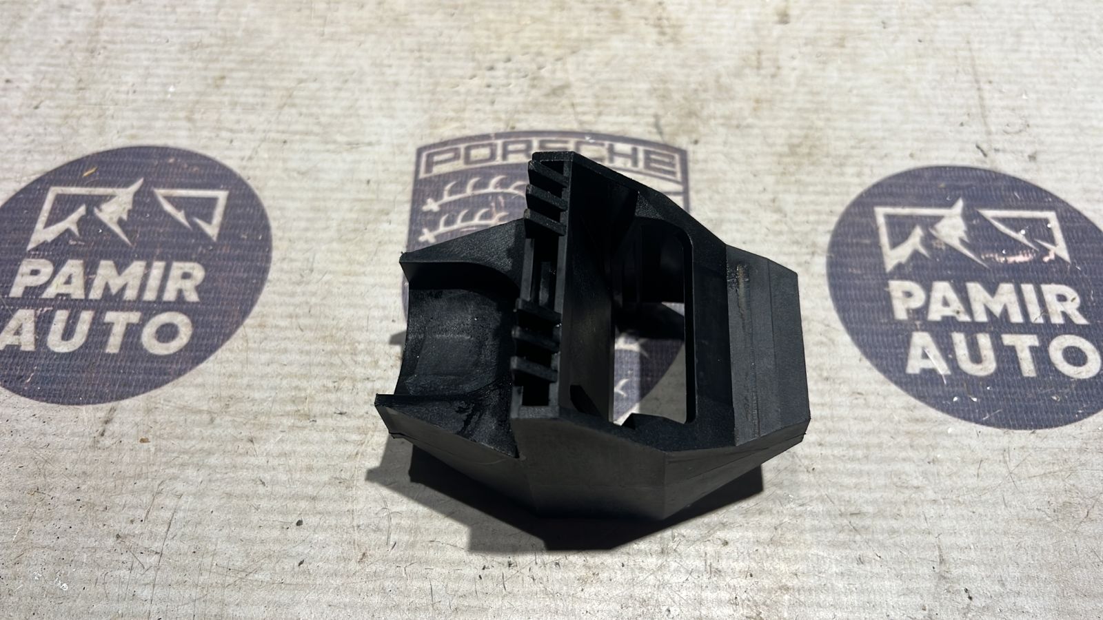 Кронштейн радиатора BMW 3/E46 1998-2007