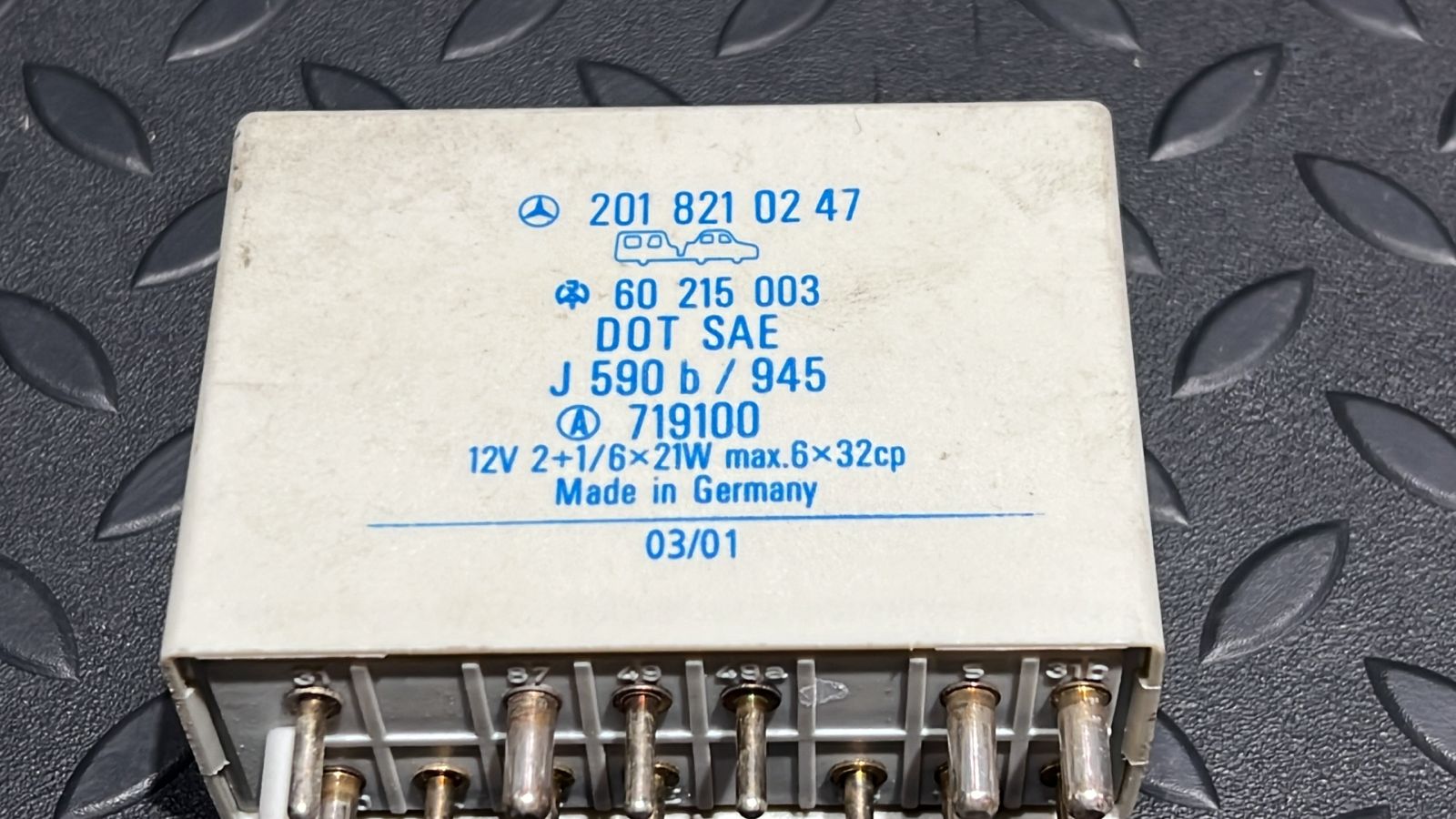 Реле поворотов Mercedes C/W202 1993-2001