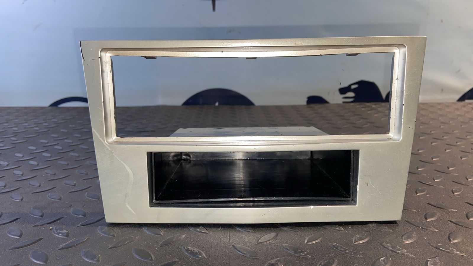 Накладка на торпедо Opel Zafira/B 2005-2014