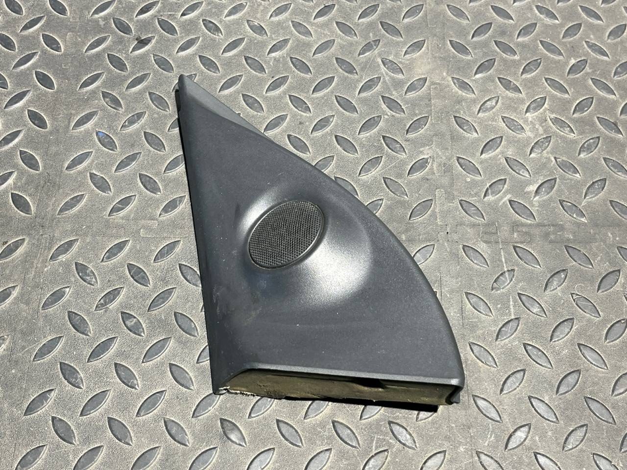 Накладка зеркала левая Opel Astra/H 2004-2014