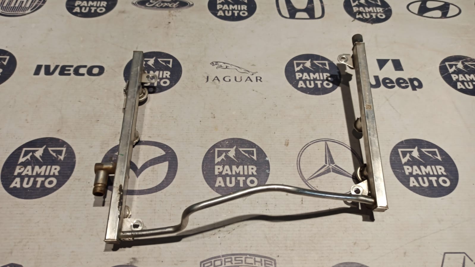 Рампа топливная Mercedes E/W211 2002-2009