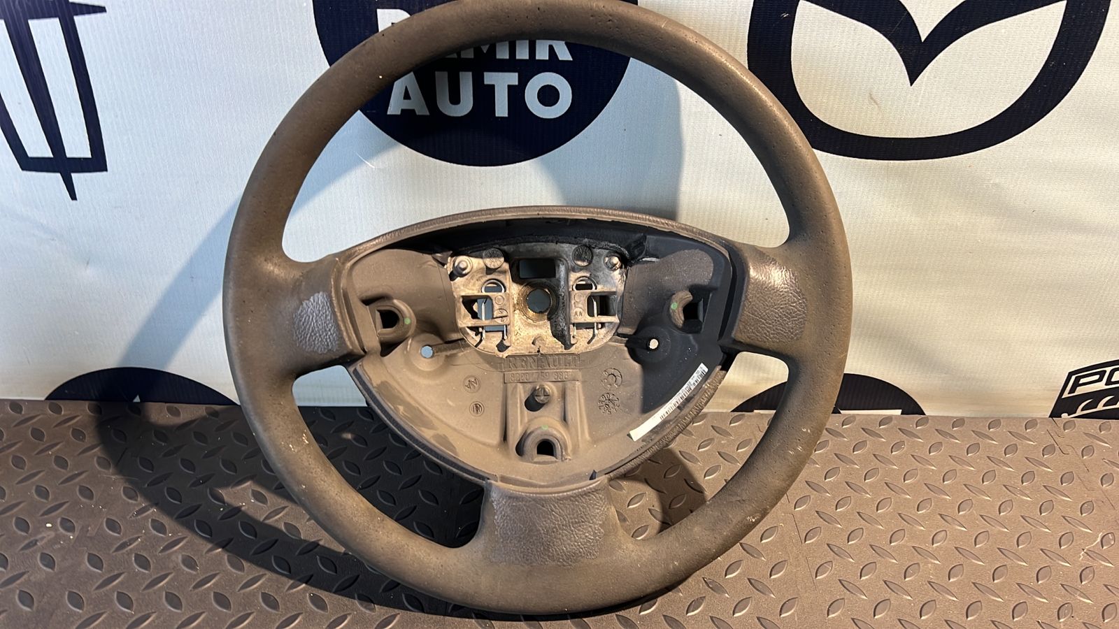 Руль Renault Sandero 2009-2014