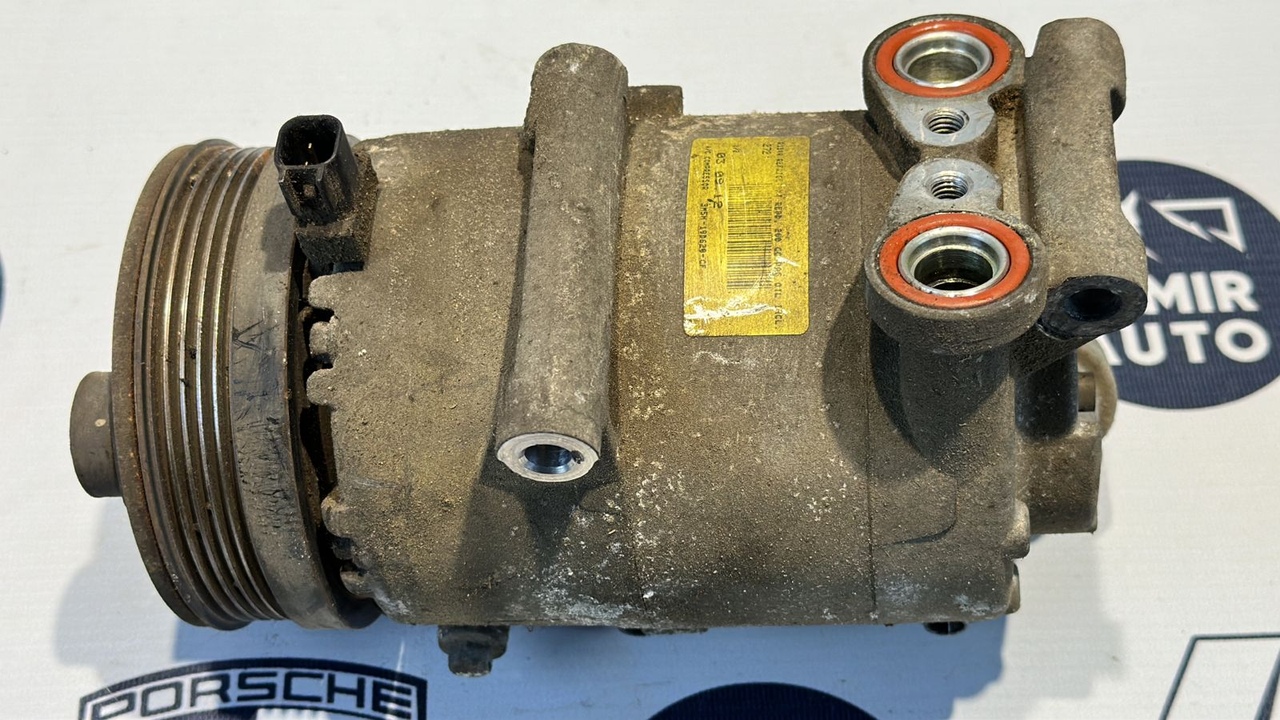 Компрессор кондиционера Ford C-Max 2003-2010