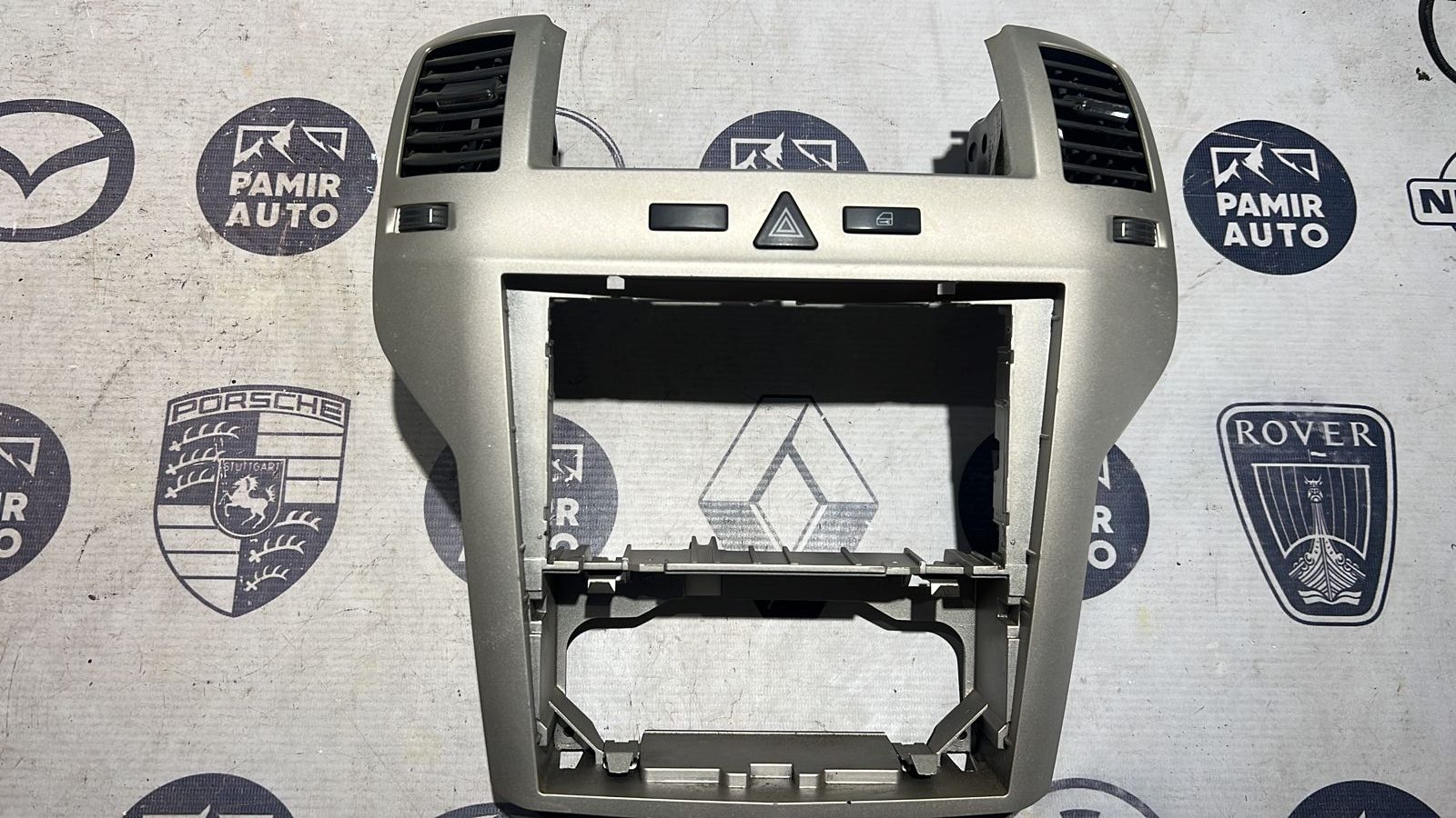 Накладка на торпедо Opel Zafira/B 2005-2014