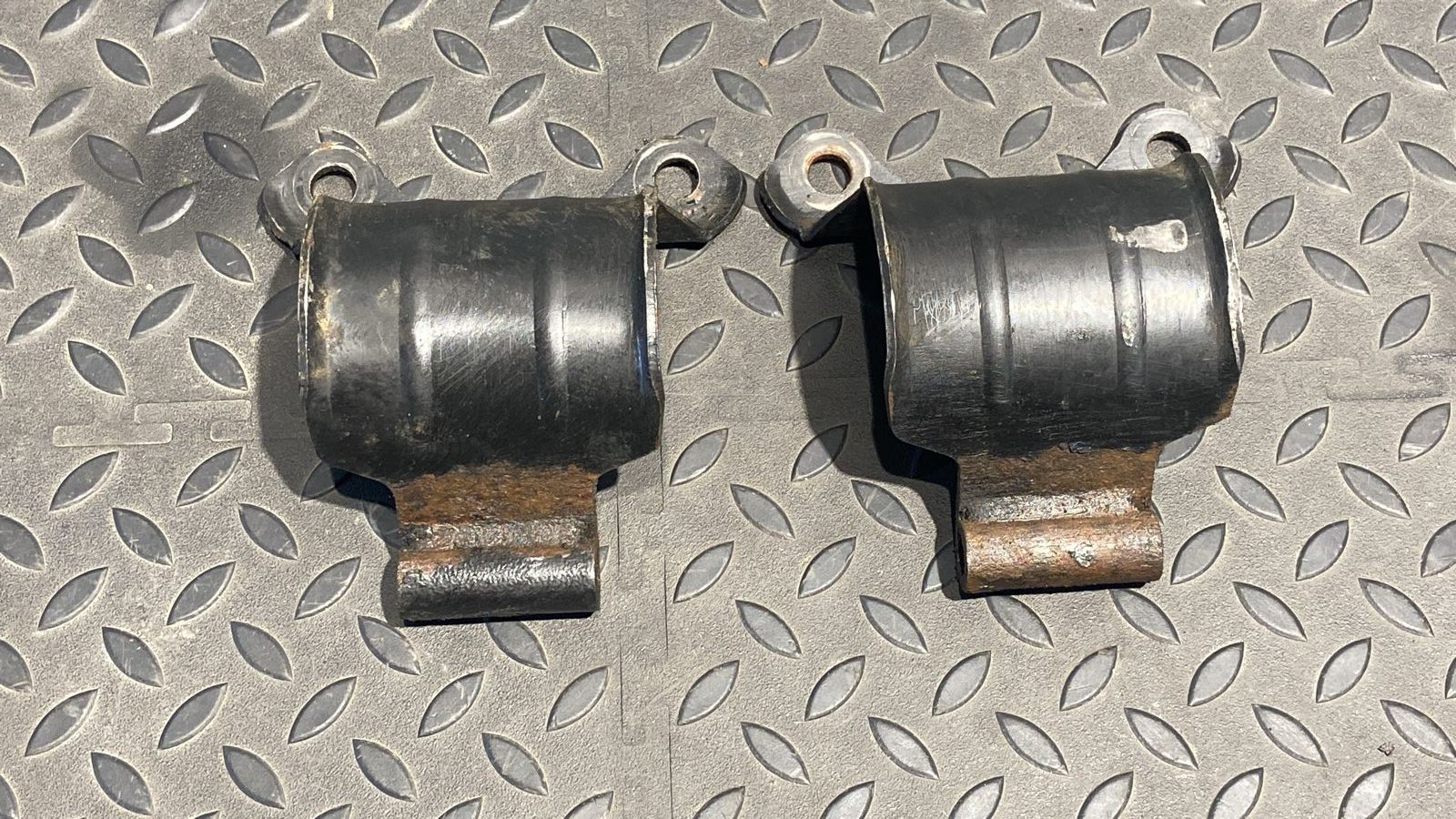 Кронштейн крепления стабилизатора передний Mercedes M/W163 1997-2005