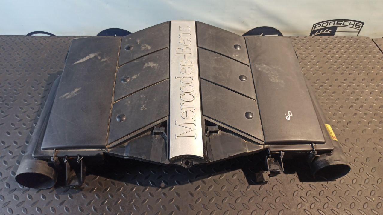 Корпус воздушного фильтра Mercedes C/W203 2000-2008