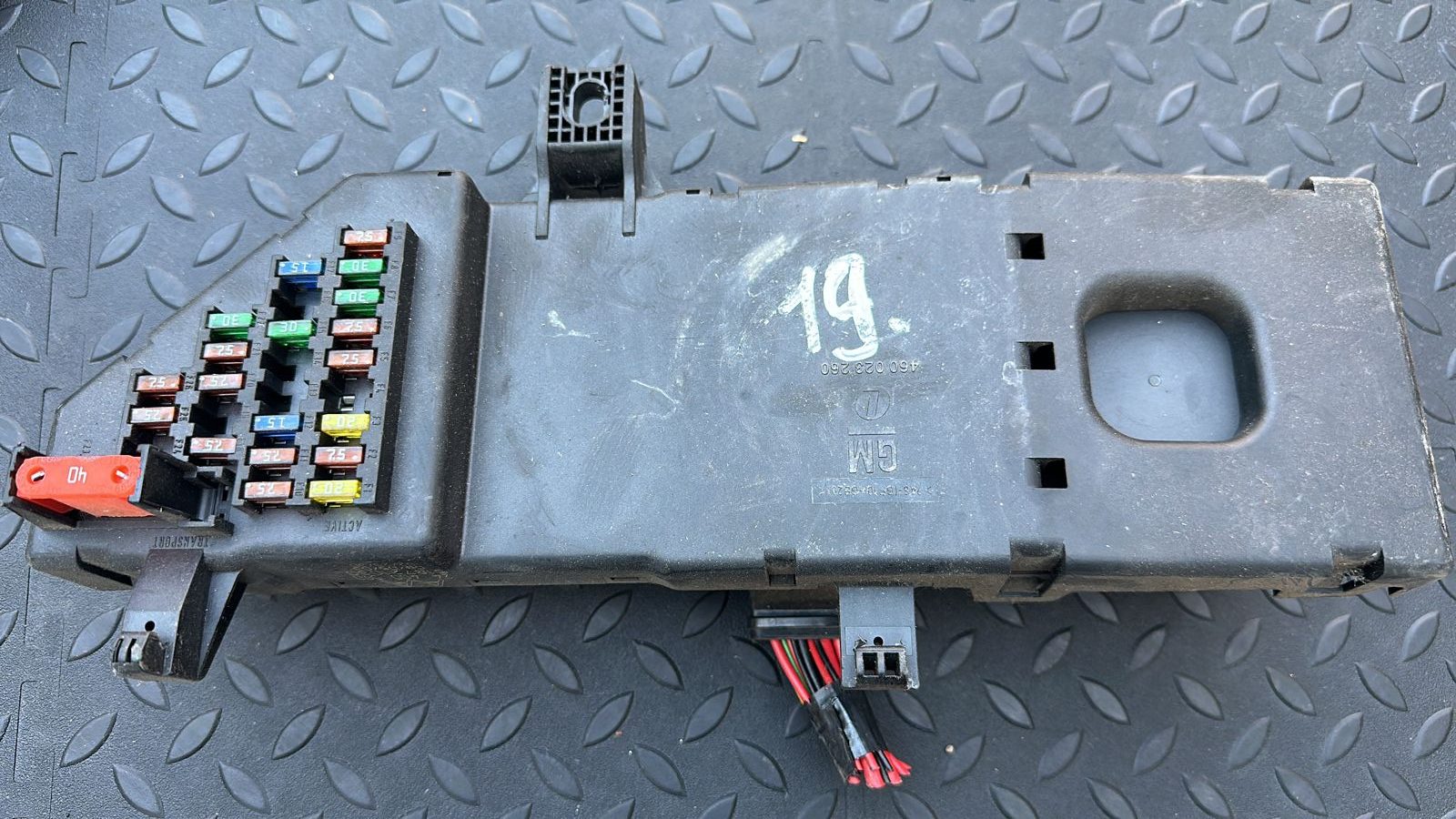 Блок предохранителей Opel Vectra/C 2002-2008