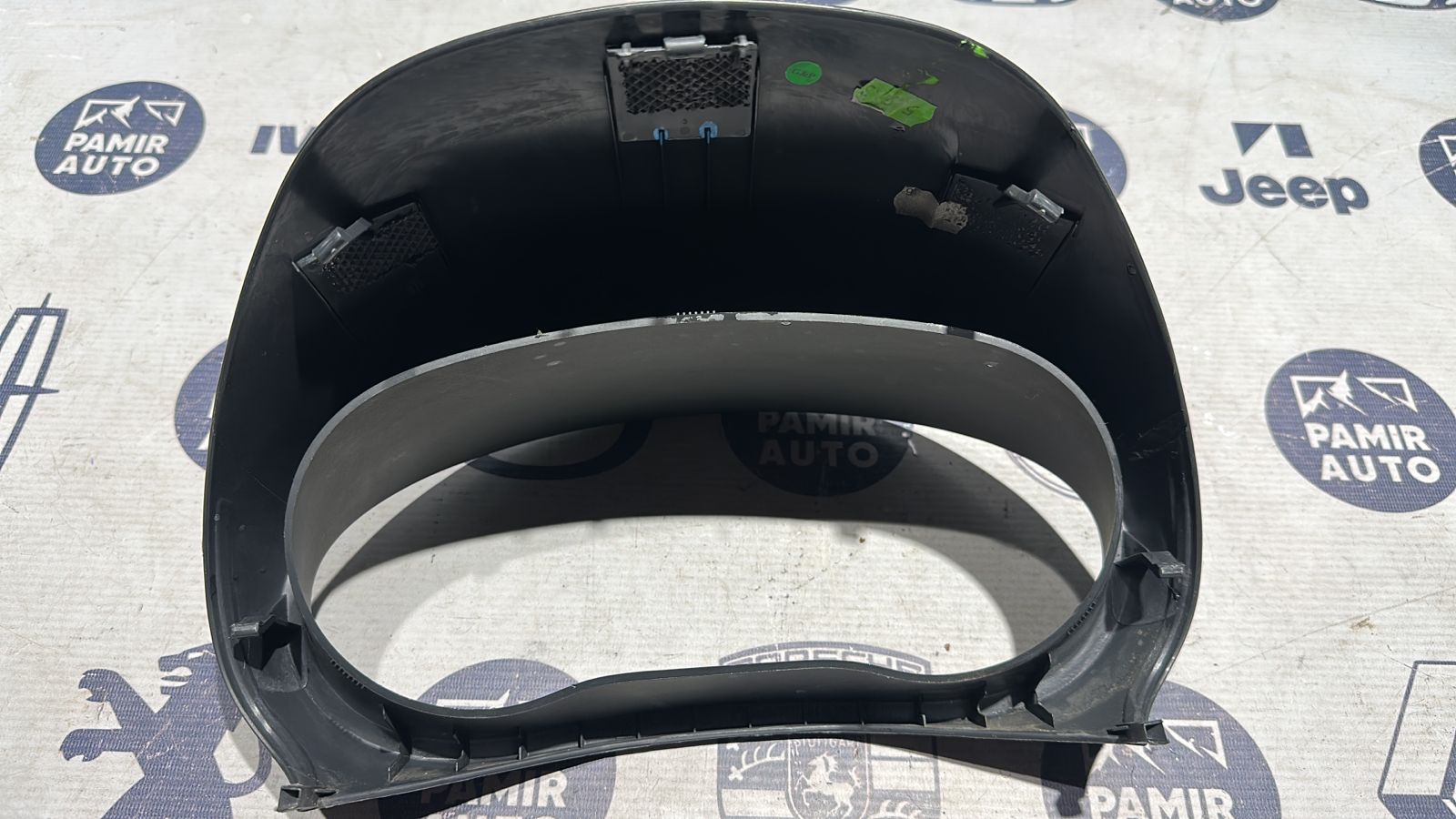 Накладка на торпедо левая Opel Corsa/D 2006-2014