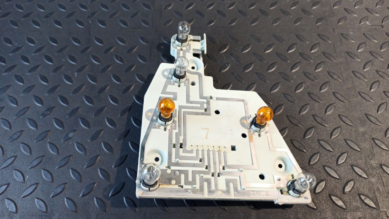 Плата заднего фонаря левая Mercedes E/W211 2002-2009