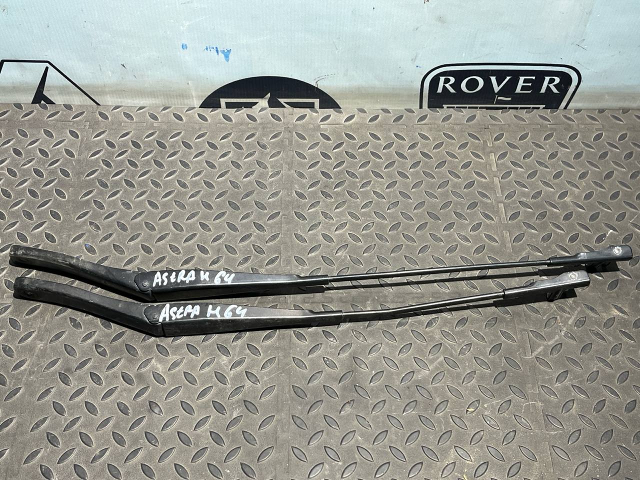 Поводок стеклоочистителя Opel Astra/H 2004-2014