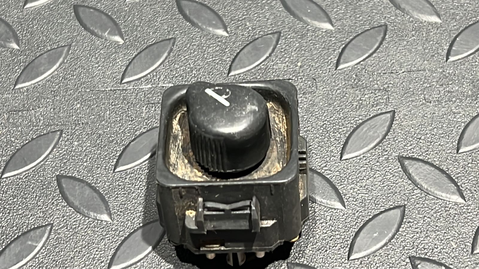 Переключатель регулировки зеркала Mercedes C/W202 1993-2001