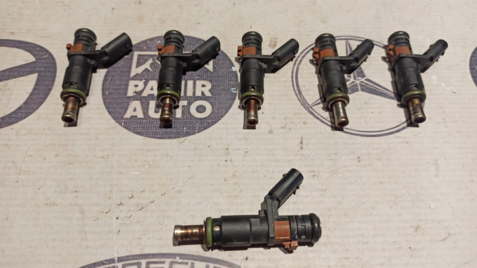 Форсунка бензиновая Mercedes E/W211 2002-2009