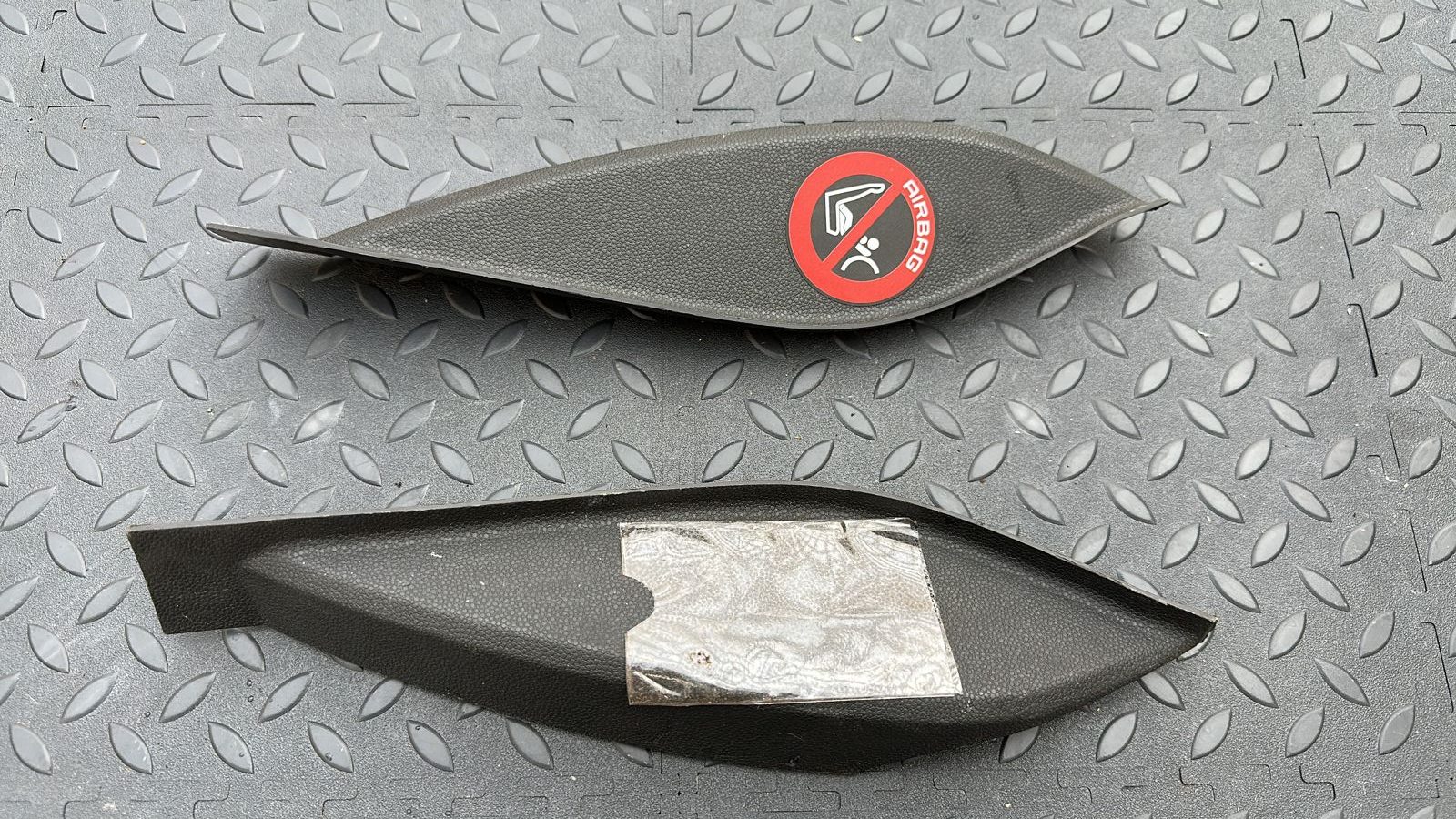 Накладка на торпедо Opel Zafira/B 2005-2014