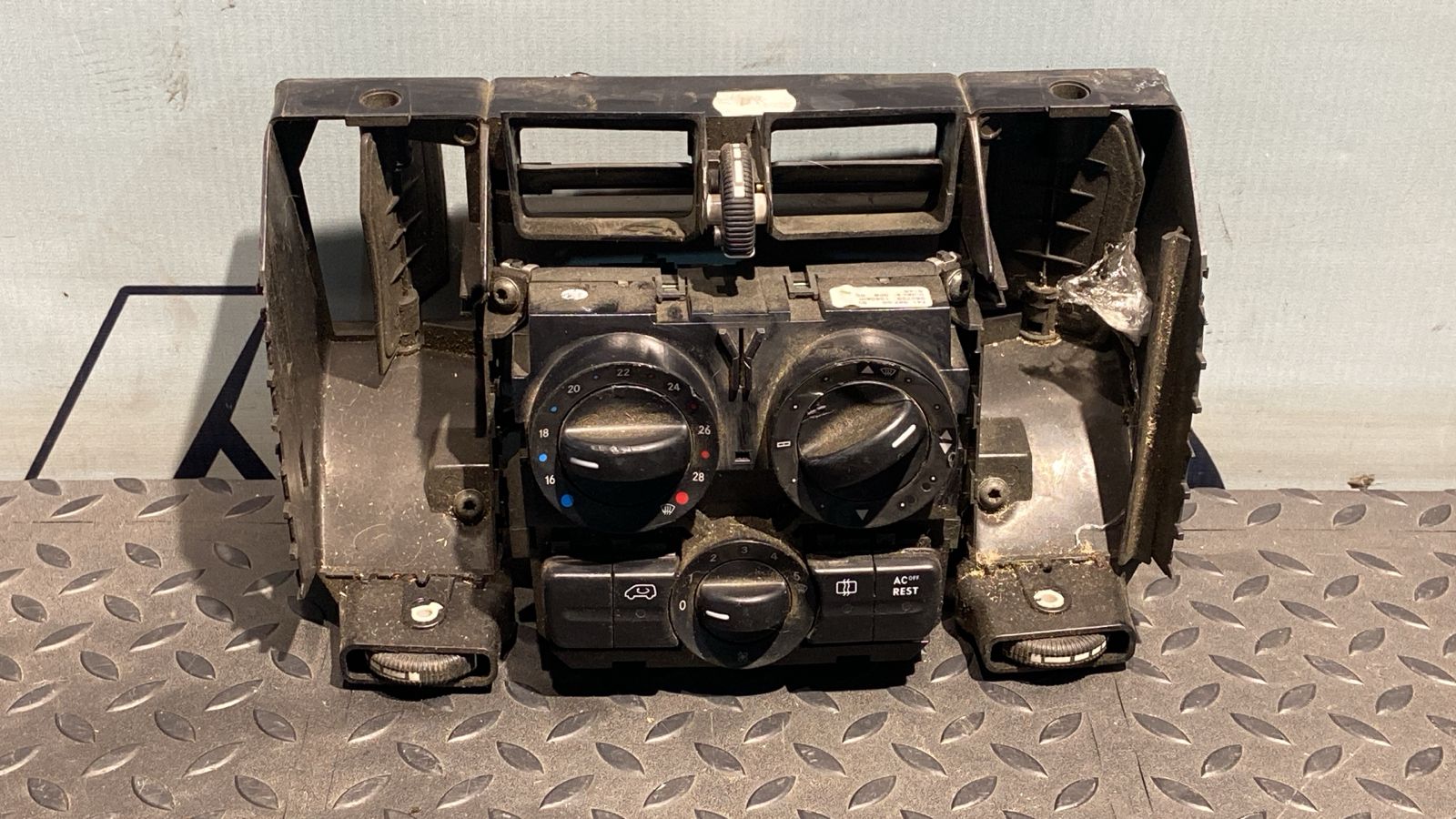 Блок управления отопителем Mercedes Vito/W639 2003-2014