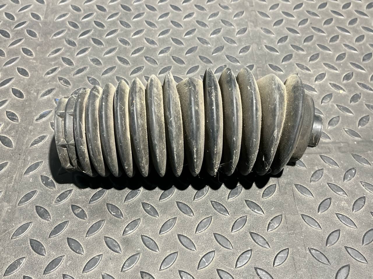 Пыльник амортизатора передний Ford Focus 1998-2007