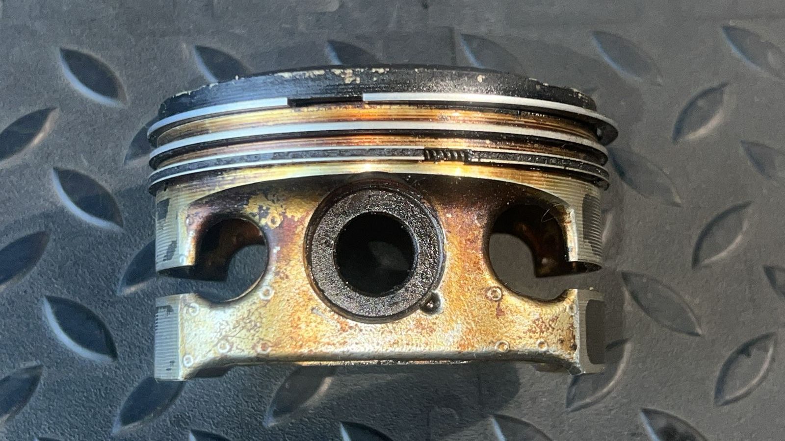 Поршень BMW 3/E46 1998-2007