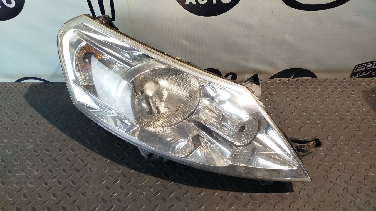 Фара правая Peugeot Expert/2 2007-2016