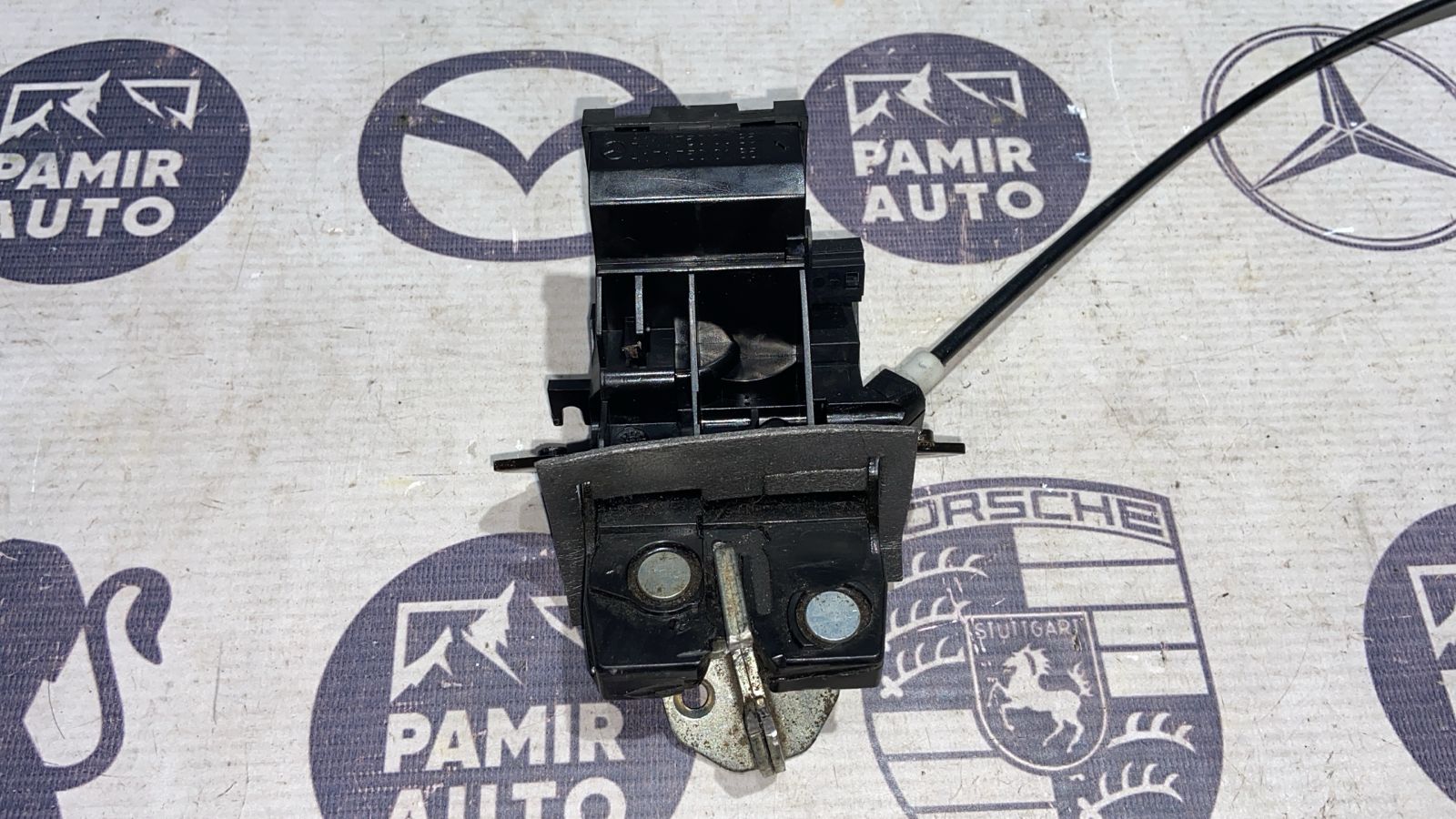 Замок крышки багажника Mercedes E/W211 2002-2009