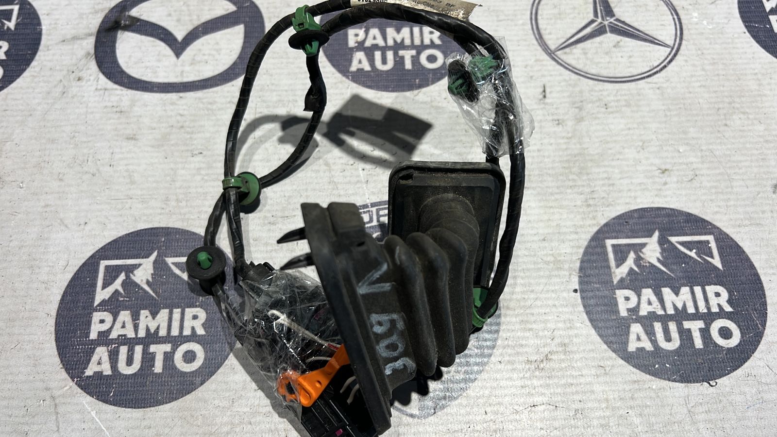 Проводка двери задняя левая Volkswagen Golf/5 2003-2009